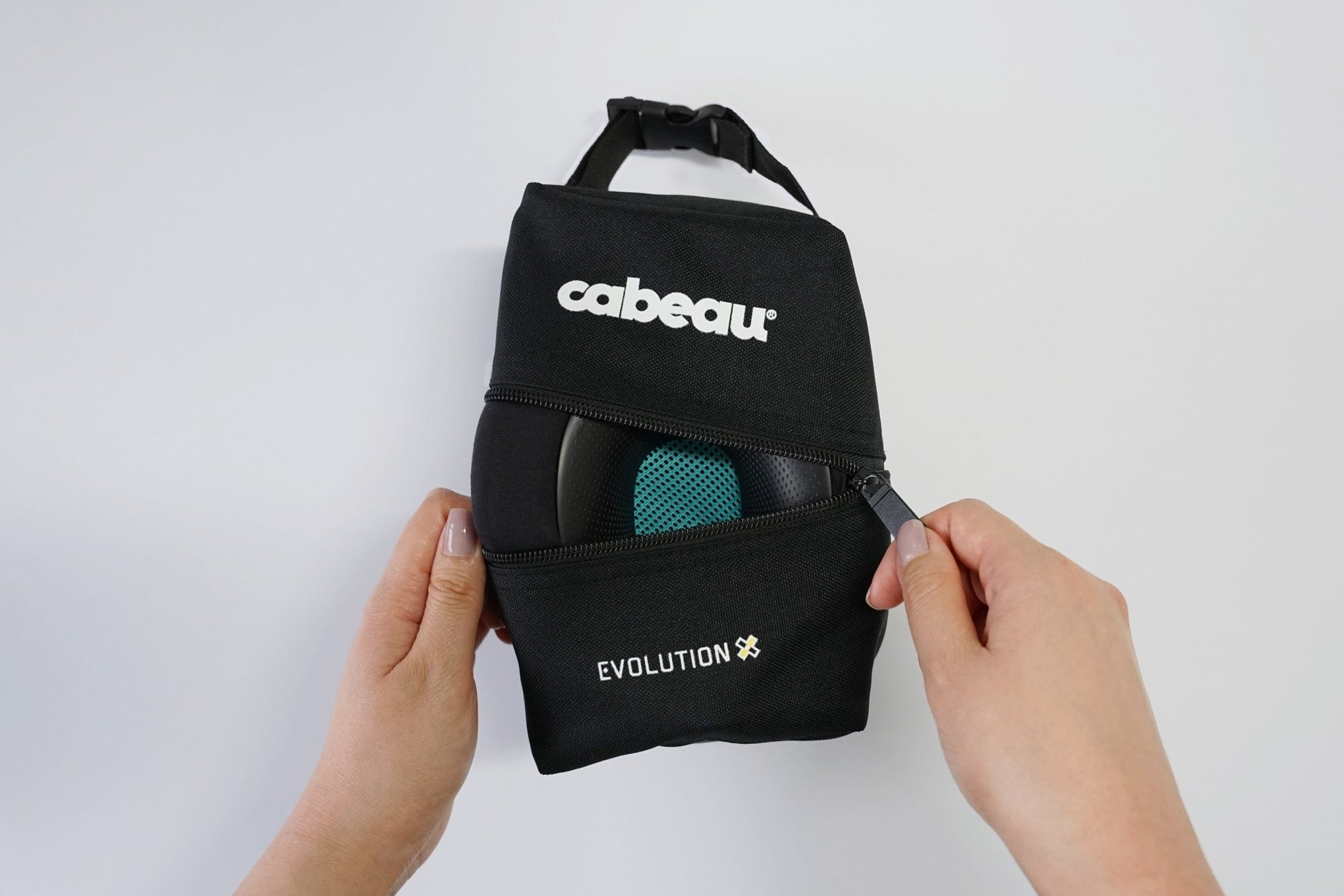 Evolution X Travel Bag - Cabeau
